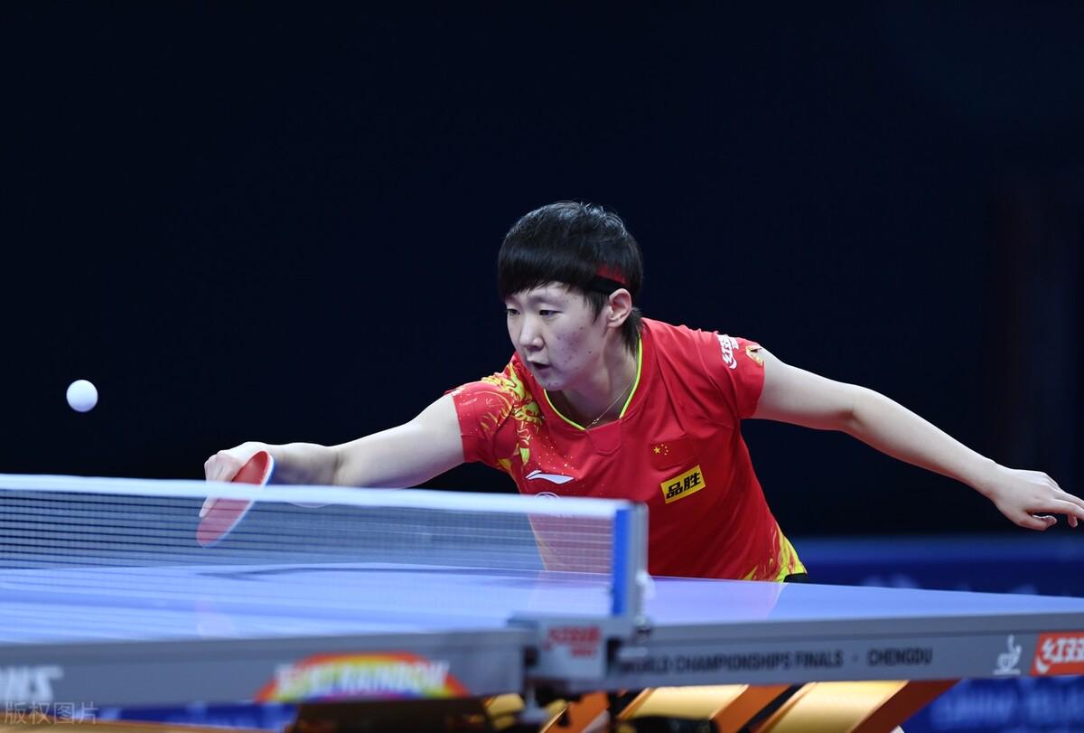 足球联赛的 足球联赛的