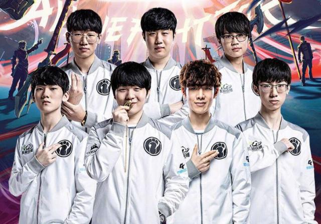 在团队运动 在团队运动