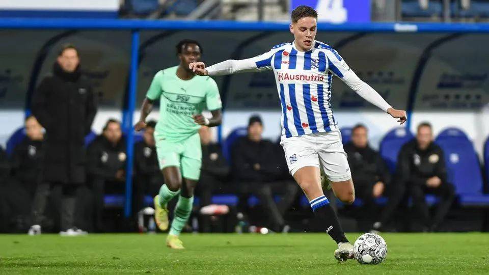 根据最近的 根据最近的