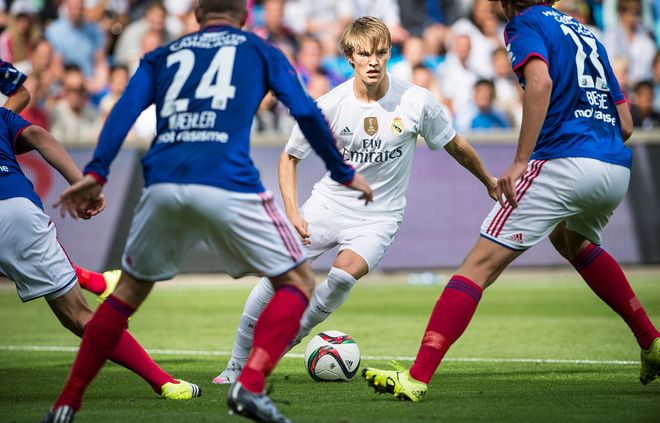 目一新的体 目一新的体