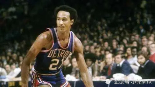 德甲中场的 德甲中场的