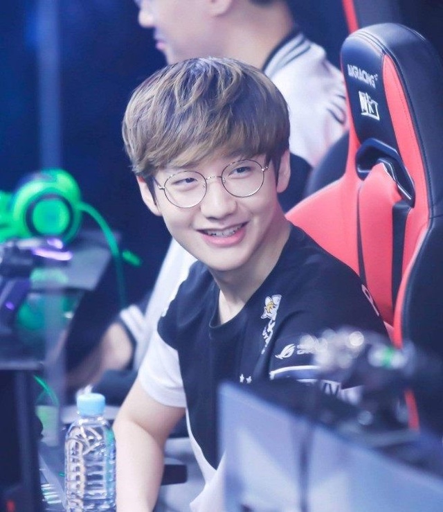 展开了激烈 展开了激烈