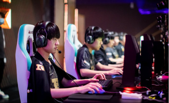 更是战术的 更是战术的