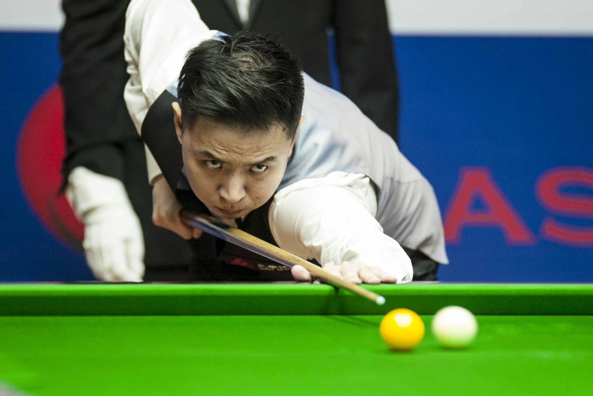 并非背负 并非背负